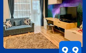 Quiet 1-Bedroom Apartment, Free Parking & Gym